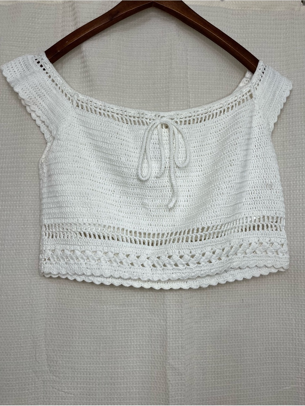 Boho White Crochet Off-The-Shoulder Crop Top